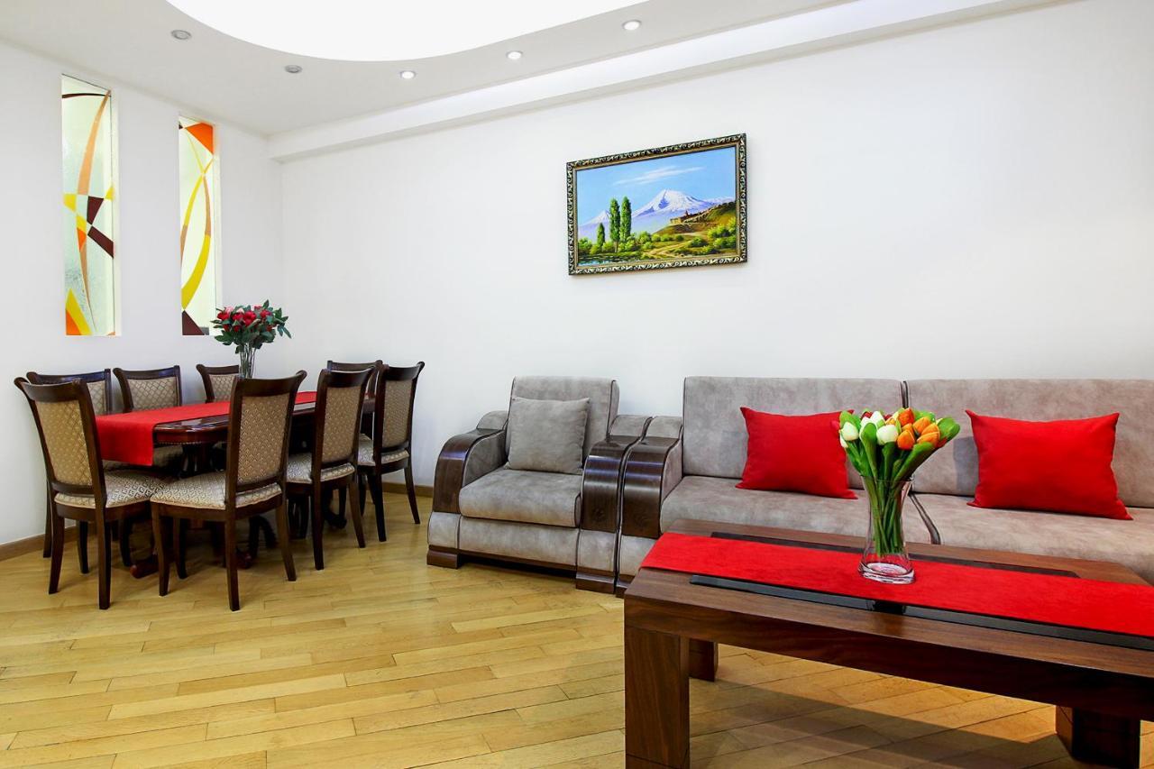 3 Bedroom Apartment Near Republic Square يريفان المظهر الخارجي الصورة
