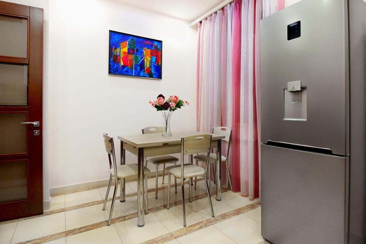 3 Bedroom Apartment Near Republic Square يريفان المظهر الخارجي الصورة